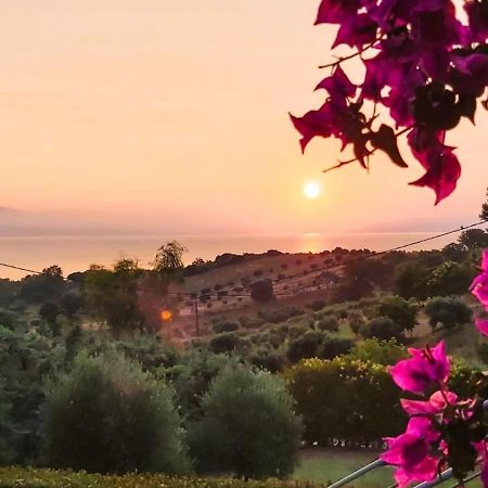 Вилла Lakkopetra Sunrise Stamatopoulaiika Экстерьер фото